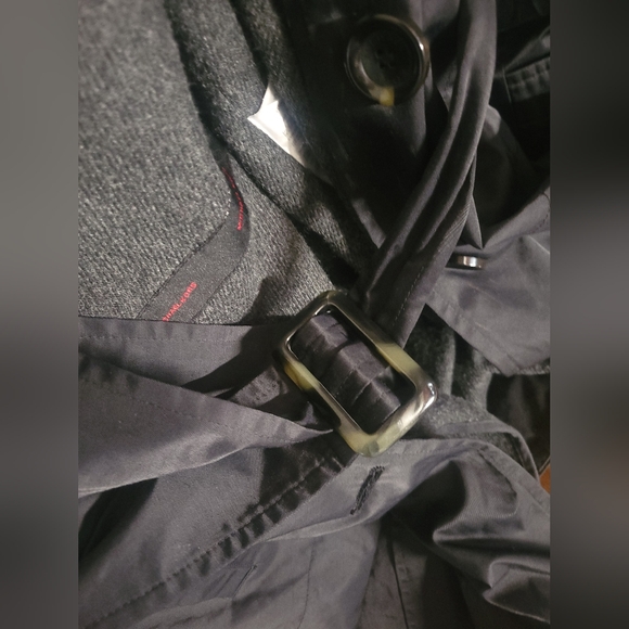 Micheal Kors Women's Belted Polyester Removalable insert coat/jacket Size PM - Picture 7 of 13